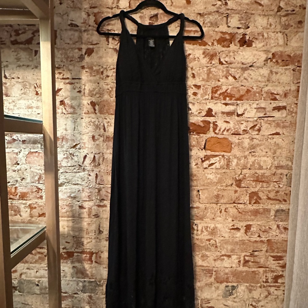 Elegant Black Maxi Dress